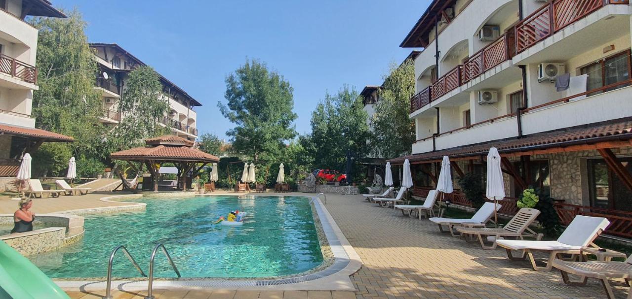 Ferienwohnung Mm Complex Primorsko Exterior foto